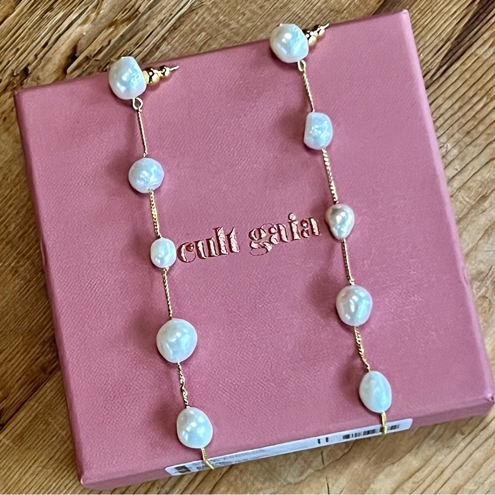 NWT Cult Gaia Atum Freshwater Pearl Earrings